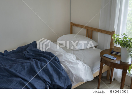 ベッドルーム  イメージ 98045502