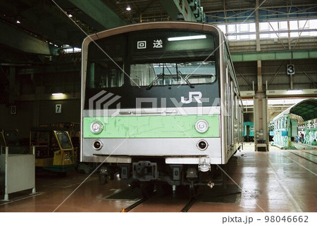 車両工場に留置される山手線の205系 車両工場に留置される山手線の205系 98046662