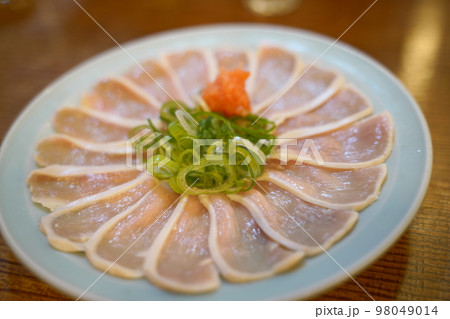 鶏の刺身 98049014