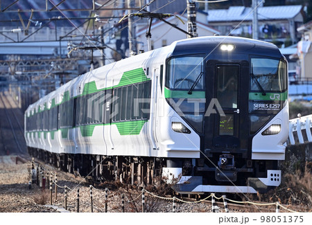 中央本線 四方津ー上野原 JR東日本 E257系5000番台 OM-93編成(大宮) あずさ 中央本線 四方津ー上野原 JR東日本 E257系5000番台 OM-93編成(大宮) あずさ 98051375