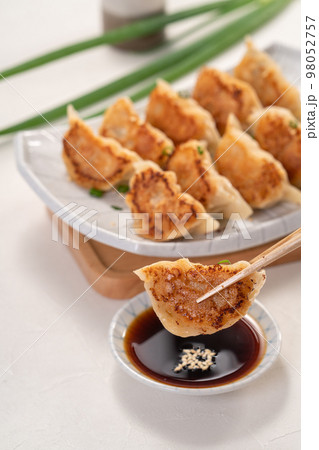 だんご 餃子 団子 98052757