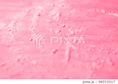 Defocus abstract background viva magenta. Color of the year. Pantone. Sprinkled wheat flour circle, round spot on white background. Top view on blackboard. Baking concept, cooking dough. Out of focus Defocus abstract background viva magenta. Color of the year. Pantone. Sprinkled wheat flour circle, round spot on white background. Top view on blackboard. Baking concept, cooking dough. Out of focus 98053017