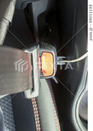 Seat Belt is Stuck in the Buckle ? 