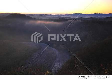 関東随一の清流 那珂川/栃木県茂木町鎌倉山展望台 関東随一の清流 那珂川/栃木県茂木町鎌倉山展望台 98053512