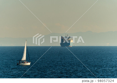 東京湾の風景 東京湾の風景 98057324