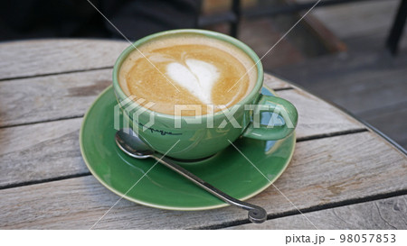 美味しいカフェラテ 美味しいカフェラテ 98057853