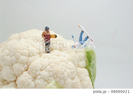 a figures of snowboarder on Whole Cauliflower Vegetable 98060021