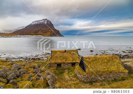 The landscape around the fjord Isafjardardjup in North Iceland 98063303