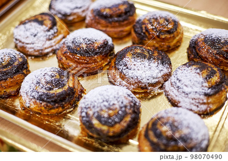 sweet buns with poppy seeds sweet buns with poppy seeds 98070490