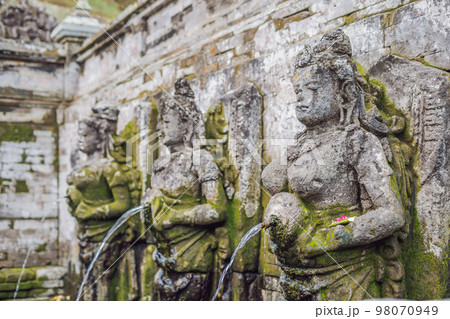 Old Hindu temple of Goa Gajah near Ubud on the island of Bali, Indonesia 98070949