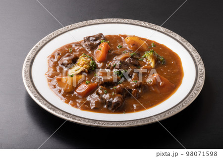 ビーフシチュー　(牛すね肉) 98071598