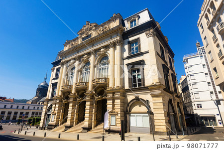 Opera house of Clermont-Ferrand during daytime Opera house of Clermont-Ferrand during daytime 98071777