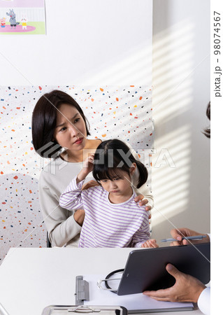Korean Asian child in doctor clinic hospital Korean Asian child in doctor clinic hospital 98074567
