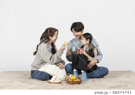friendly asian family concept series 98074741