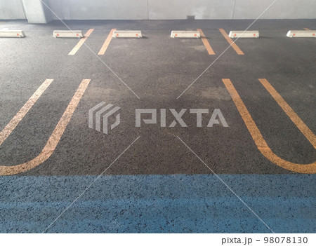 駐車場スペース 98078130