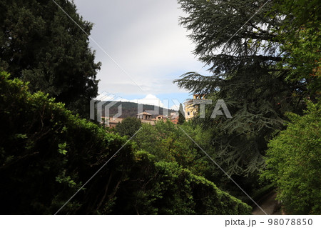 Villa d'Este is one of the most famous Italian villas of the 16th century. Villa d'Este is one of the most famous Italian villas of the 16th century. 98078850