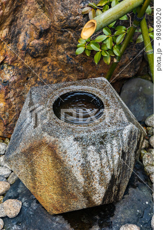 古都京都　観智院　蹲踞（つくばい） 98080020