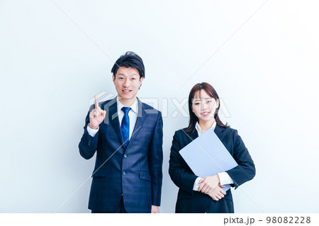 スーツの男女 Business スーツの男女 Business 98082228