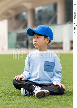 1人 一人 男の子 98082581