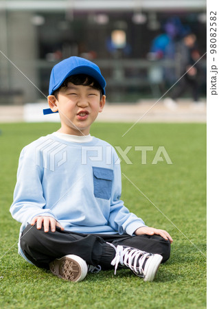 1人 一人 男の子 98082582