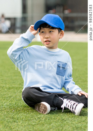 1人 一人 男の子 98082583