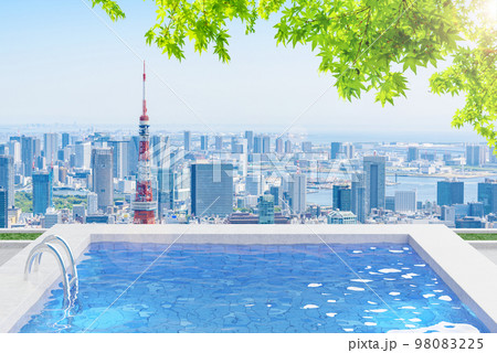 東京の都市風景とプール付きホテル 東京の都市風景とプール付きホテル 98083225