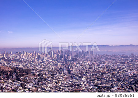 サンフランシスコのベイエリア 98086961