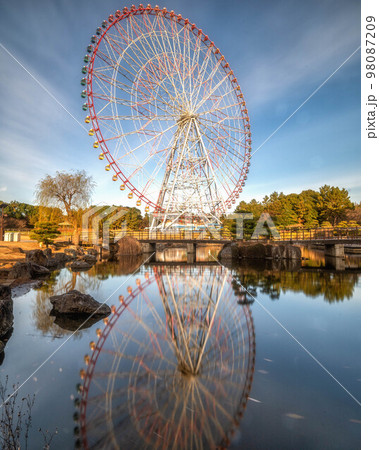 東京都江戸川区 夜明けの葛西臨海公園の風景 東京都江戸川区 夜明けの葛西臨海公園の風景 98087209