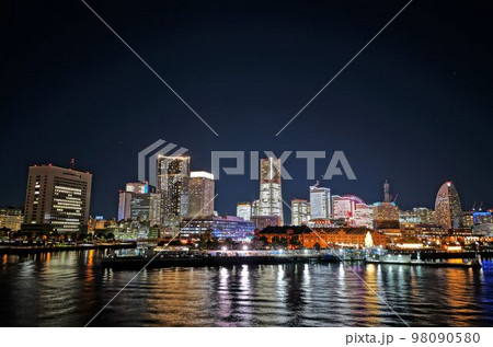 横浜みなとみらいの夜景 98090580