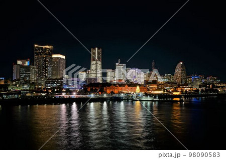 横浜みなとみらいの夜景 横浜みなとみらいの夜景 98090583