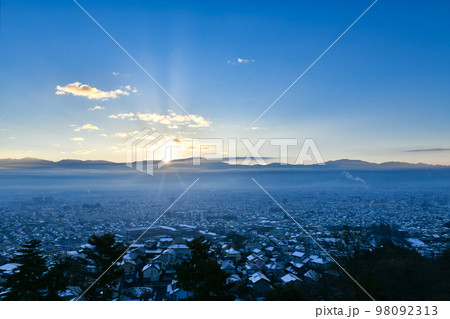 初日の出（長野市街地） 98092313