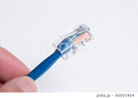 LANケーブル 98093404
