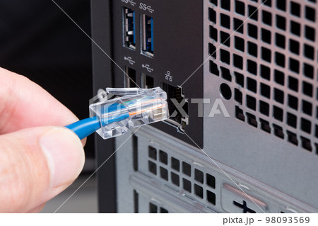 有線LANケーブルを使ってインターネット接続 98093569