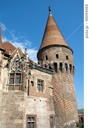 The Corvin castle in Transylvania 98094068