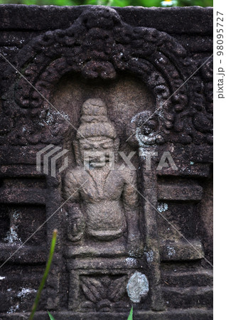 My Son Hindu temple ruins in Vietnam My Son Hindu temple ruins in Vietnam 98095727
