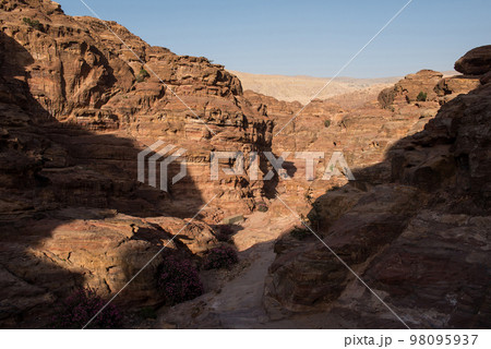 Landscape in Petra, Jordan 98095937