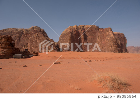 Bedouin tents, camp in the desert. Wadi Rum, Jordan Bedouin tents, camp in the desert. Wadi Rum, Jordan 98095964