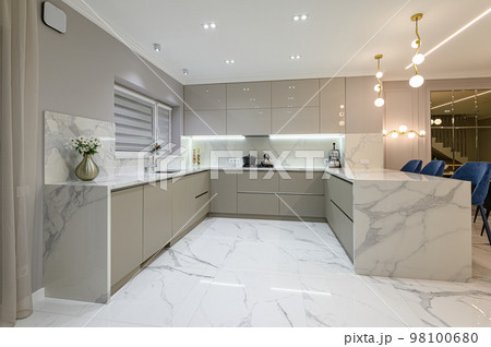 Luxury white modern marble kitchen in studio space 98100680