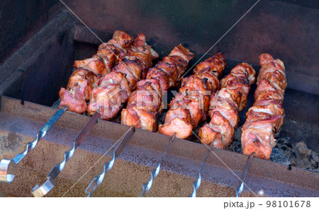 Grilled meat Grilled meat 98101678