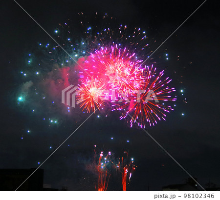 2022年第42回たたら祭り花火大会(埼玉県川口市) 2022年第42回たたら祭り花火大会(埼玉県川口市) 98102346