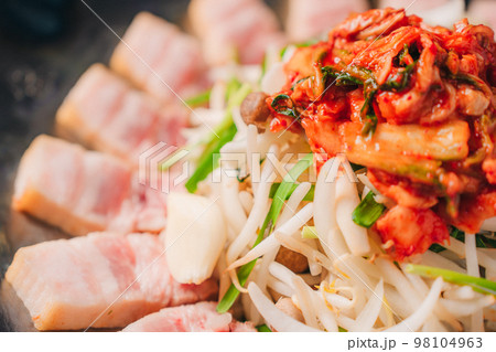 サムギョプサル~韓国料理~ 98104963