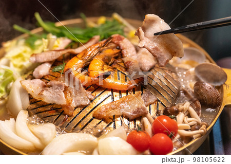 ムーガタ ~タイ料理~ ムーガタ ~タイ料理~ 98105622