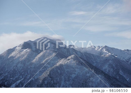 厳寒期の登山 98106550