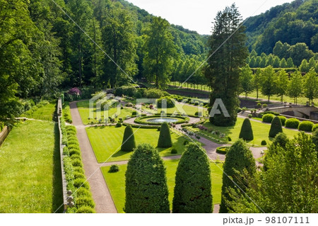 Garden with fountains in Weesenstein, Germany Garden with fountains in Weesenstein, Germany 98107111
