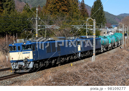 原色重連 EF64 1026＋EF64 1021＋タキの写真素材 [98109277] - PIXTA