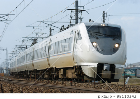 北陸本線　加賀笠間ー美川　JR西日本　683系　S01+S23編成（金沢）　しらさぎ 98110342