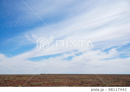 オーストラリア大陸を縦断する長距離旅客列車、ザ・ガン 98117442