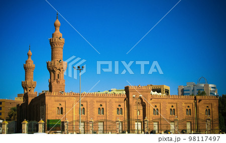 Exterior view to Great Mosque , Khartoum, Soudan 98117497