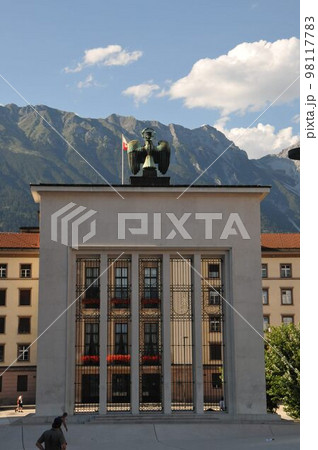 オーストリア、インスブルック、ナチスからの開放記念碑 オーストリア、インスブルック、ナチスからの開放記念碑 98117783