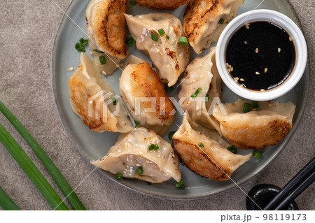 だんご 餃子 団子 98119173